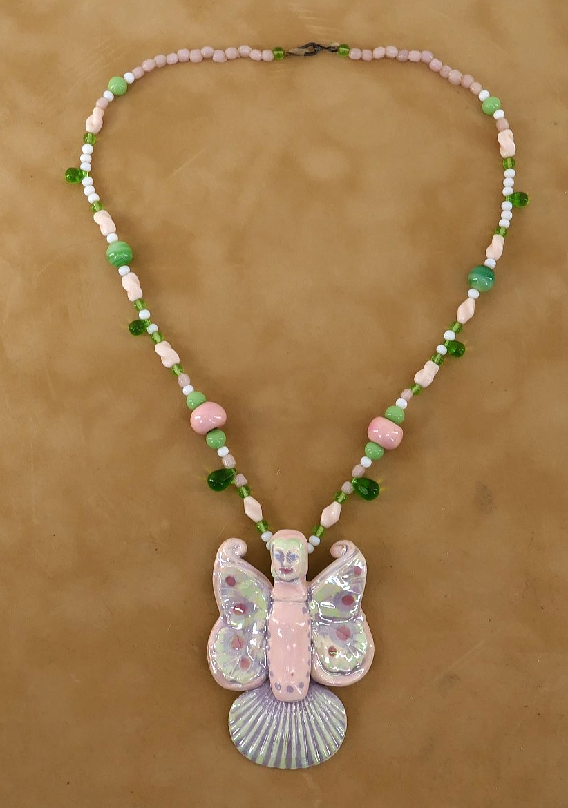 CHUNKY CERAMiC DOLL FACE BUTTERFLY ANGEL FAiRY CANDY COLORED BEADED NECKLACE
