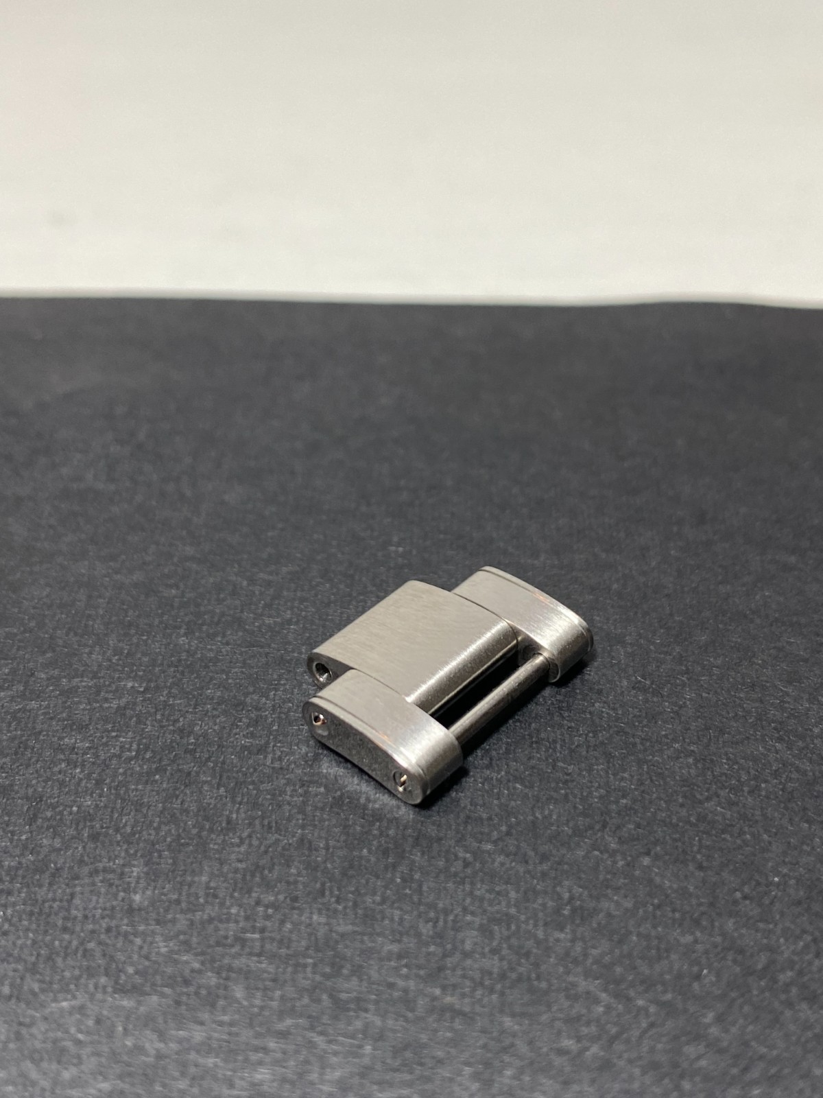 Original Tudor Heritage Black Bay 18mm SS Link 79230 79360 79830 79730