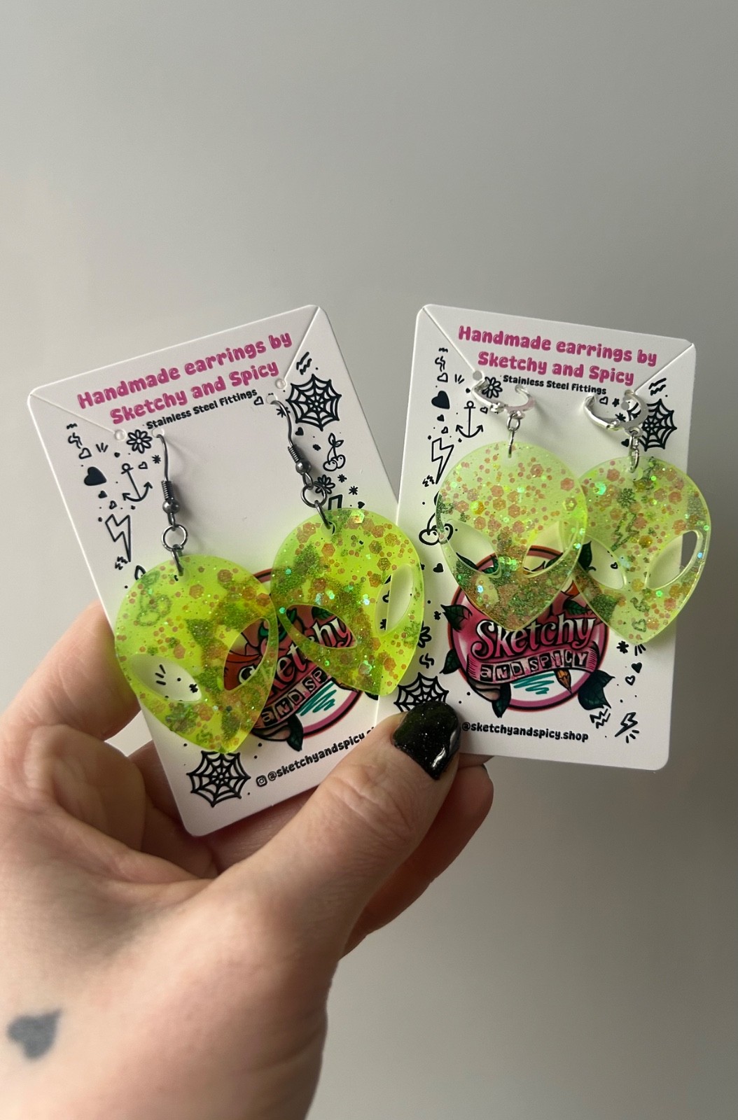 Glow in the Dark Alien Head Earrings – Neon Glitter Resin – Stainless Steel