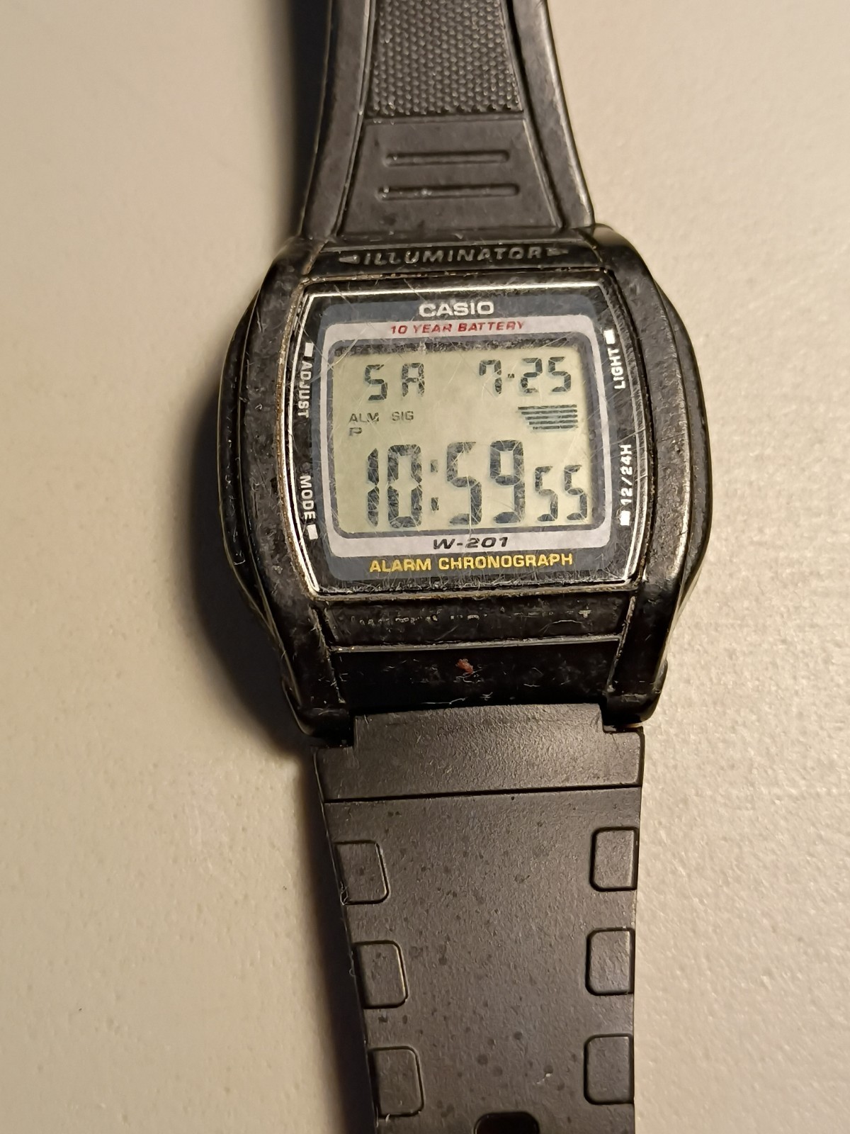 Casio Illuminator Digital Watch 2879 W-201 Black Band New Battery Working Great