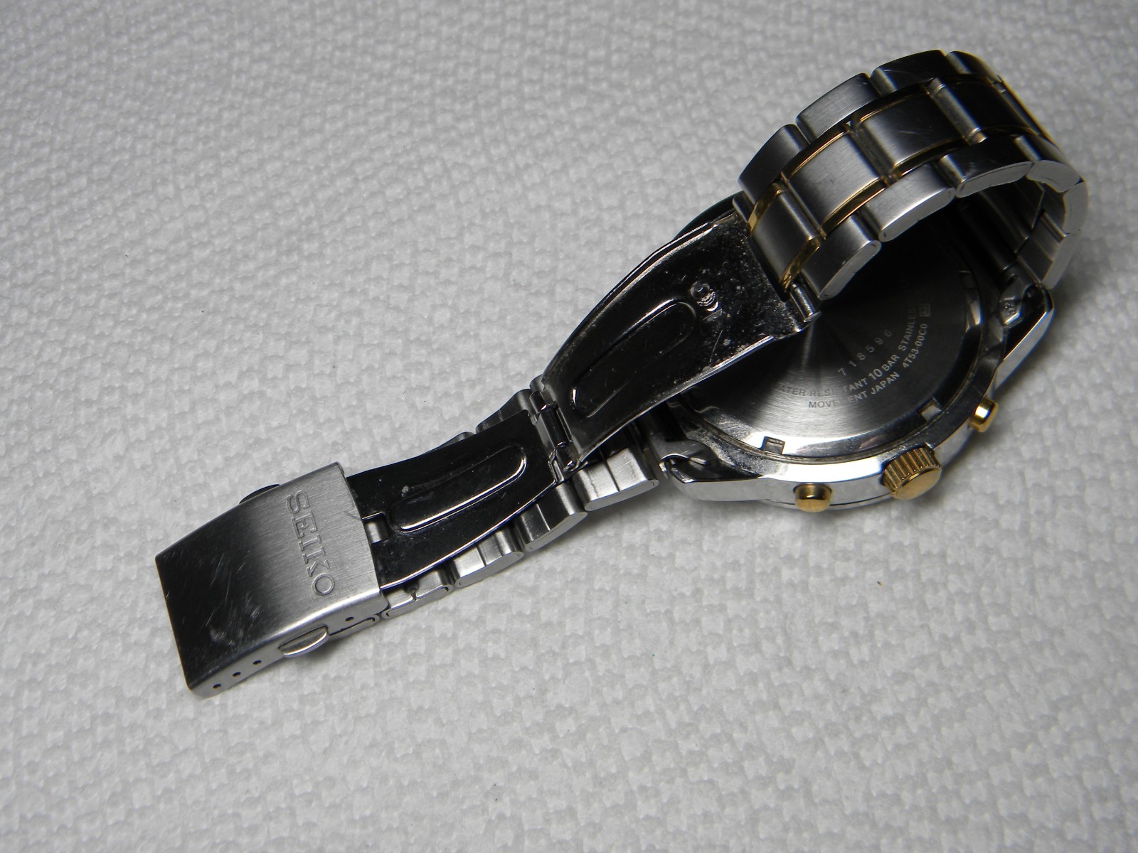Seiko Chronograph 100M 4T53-00C0 with White Dial Very Short Band is Running