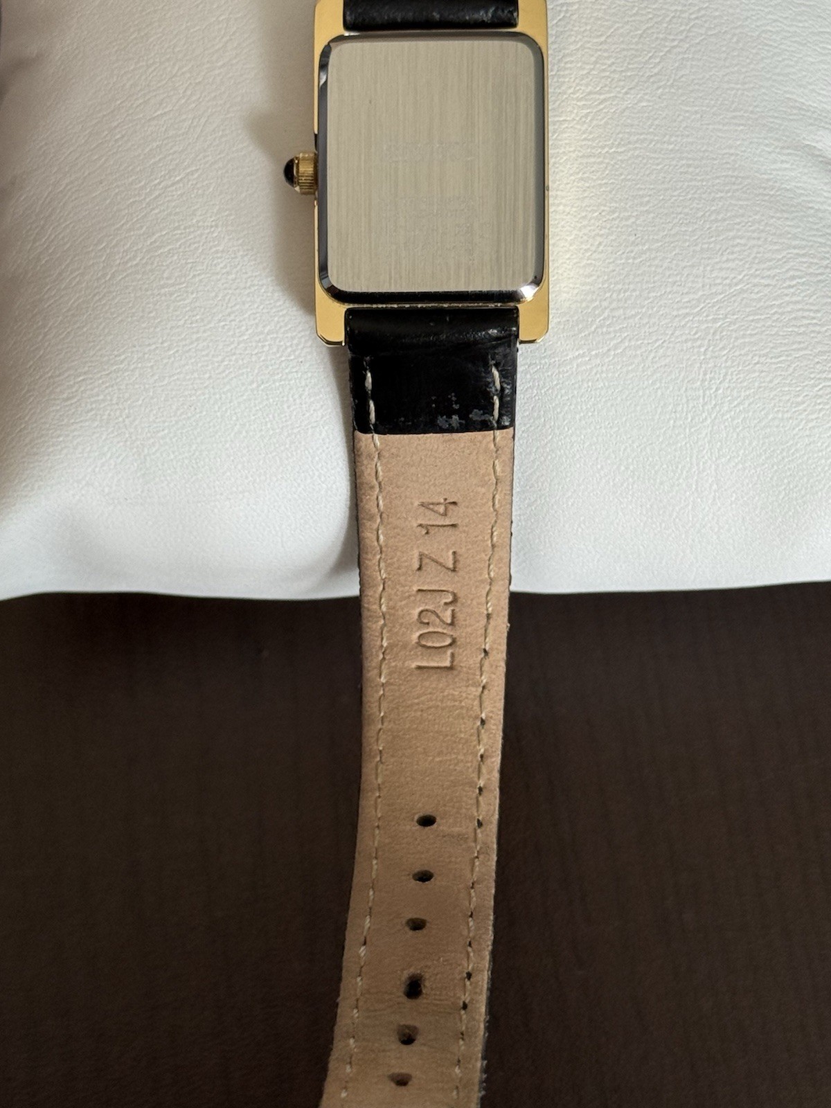 Vintage Seiko Women’s Quartz Tank Gold Tone White Roman Dial Black Leather Strap