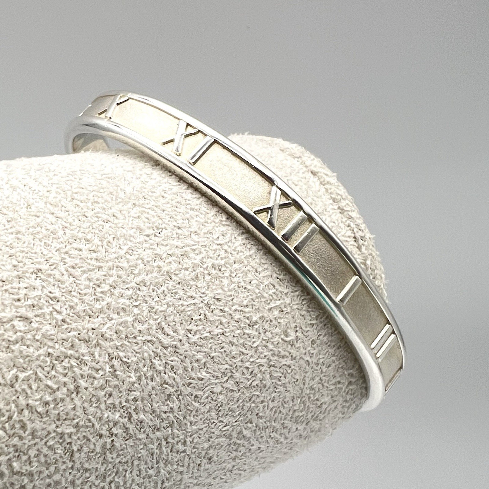 Tiffany & Co Atlas Cuff Bangle 925 Silver 16cm / 6.3in Vintage 1995 Pouch Box