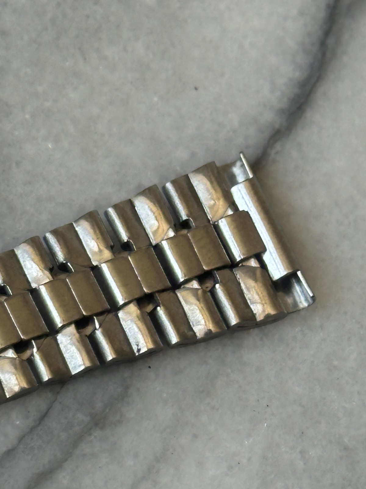 Bracelet de montre vintage en acier inoxydable doré
