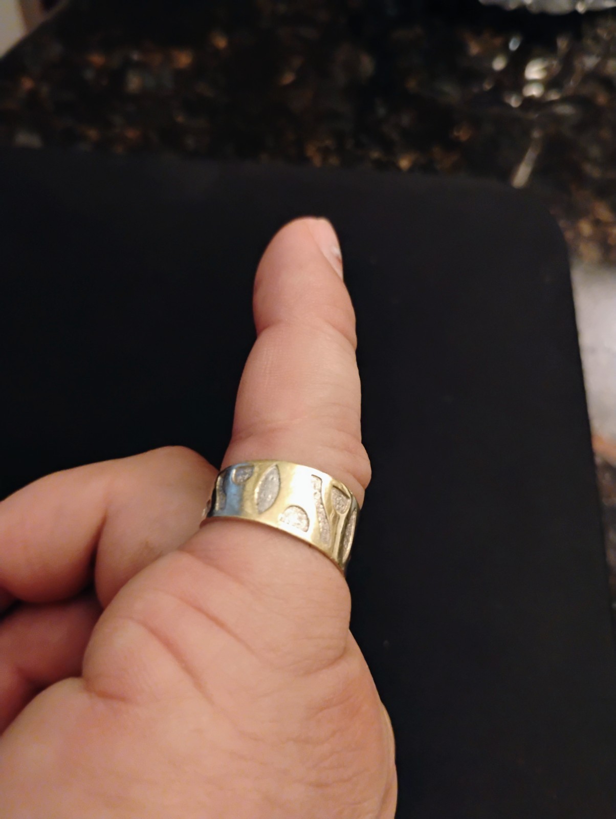 Vintage 18K Gold and Palladium Alien Petroglyph Annunaki Mens Ring Size 9.5