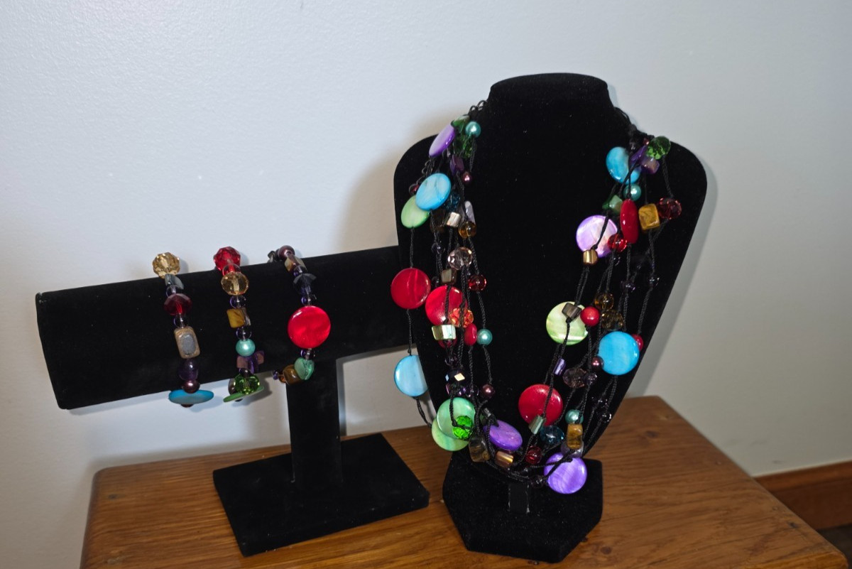 Premier Designs Spectrum Multicolored Necklace & Matching Bracelets