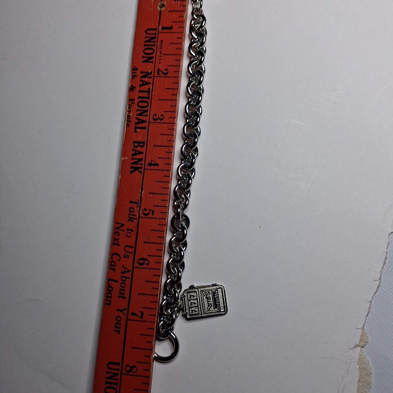Vintage Harrahs Casino 777 Slot Machine Charm Toggle Bracelet Silver Tone 7.5″