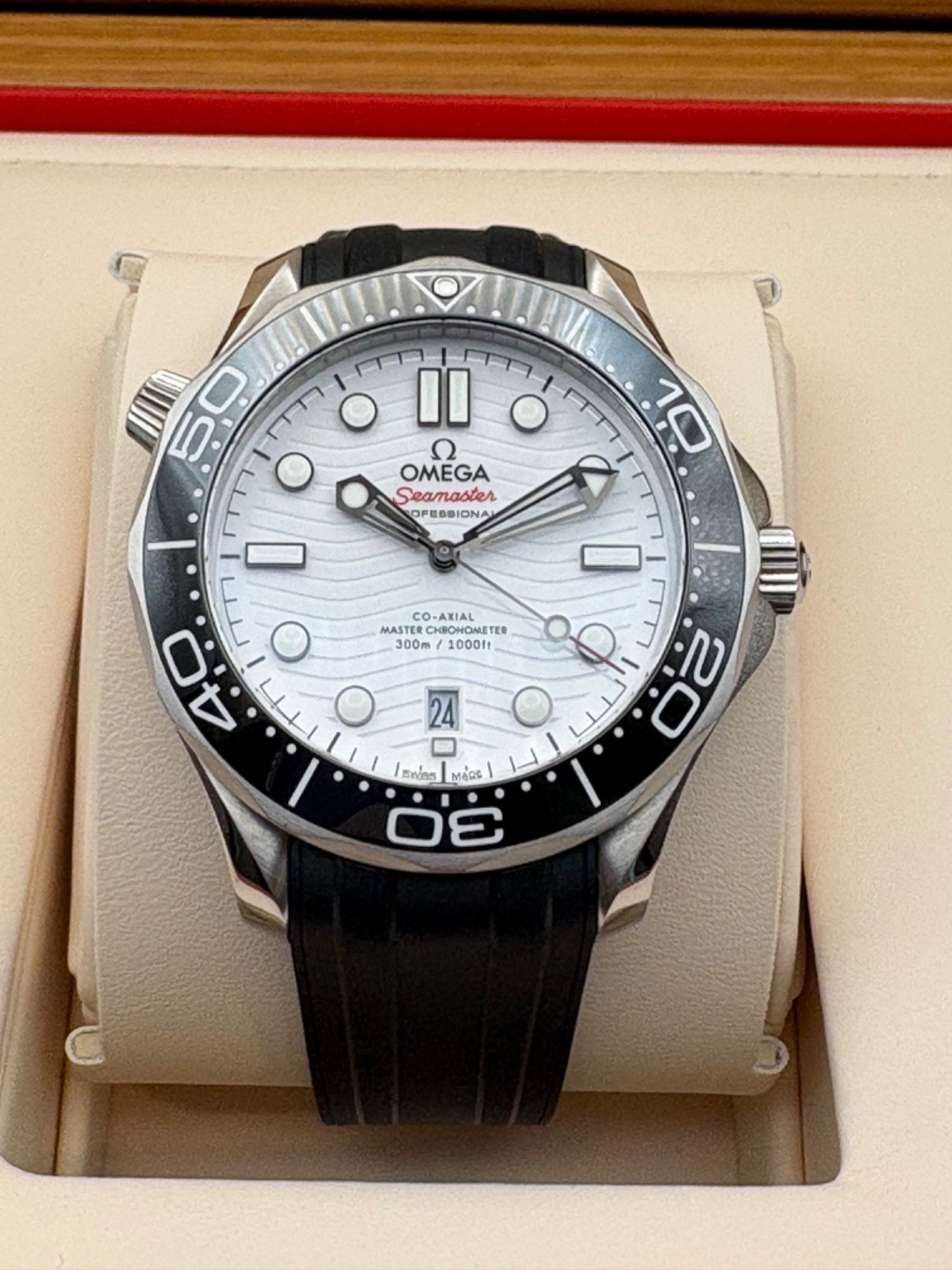 OMEGA Seamaster Diver 300M 42mm White Wave Dial Ceramic Bezel w/ Box & papers