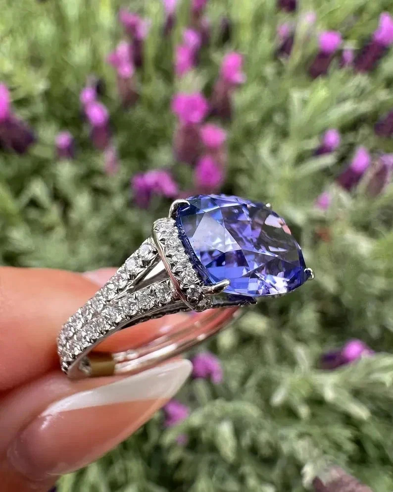 4.80Ct Cushion Cut Natural Tanzanite &Diamond 14K White Gold Luxurious Ring