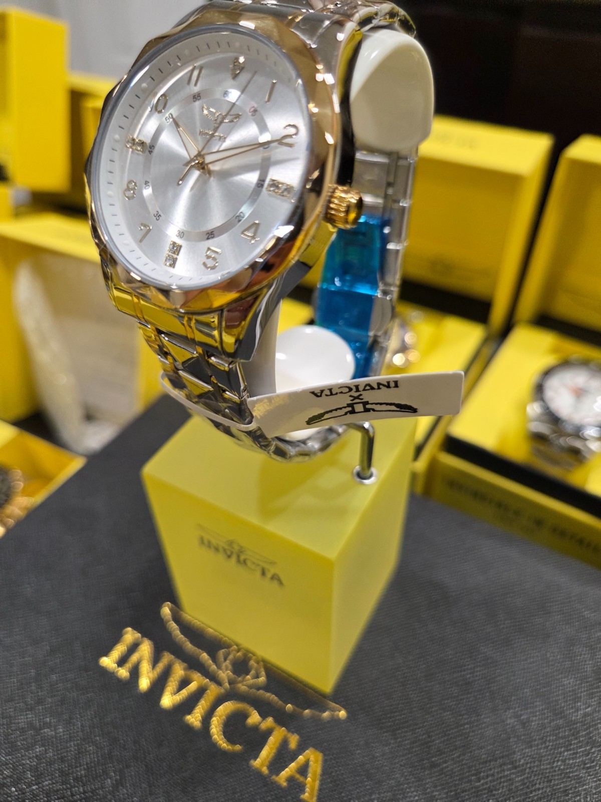 Invicta Specialty I by Invicta Men’s Watch – 41mm, Gold, Steel (69023)