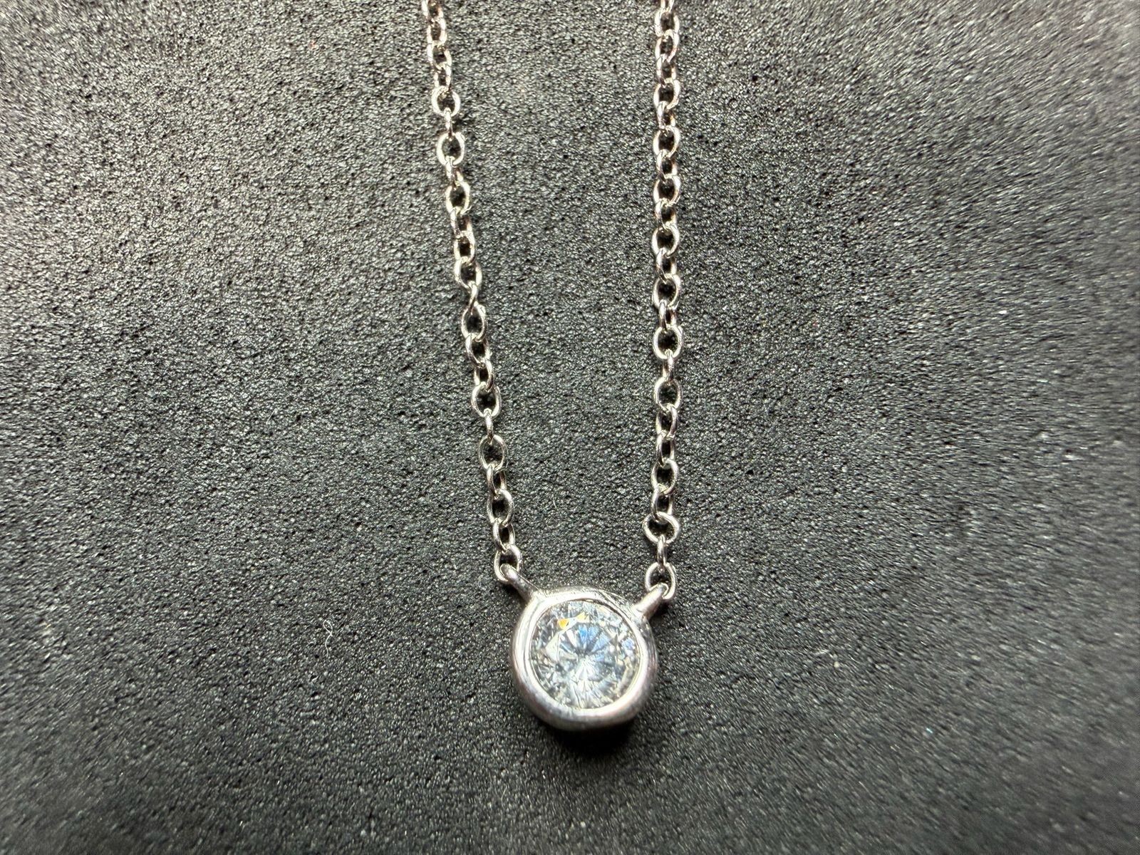 1.64g Vintage Sterling Silver 925 Necklace Adjustable Sparkling Pendant 18 in M
