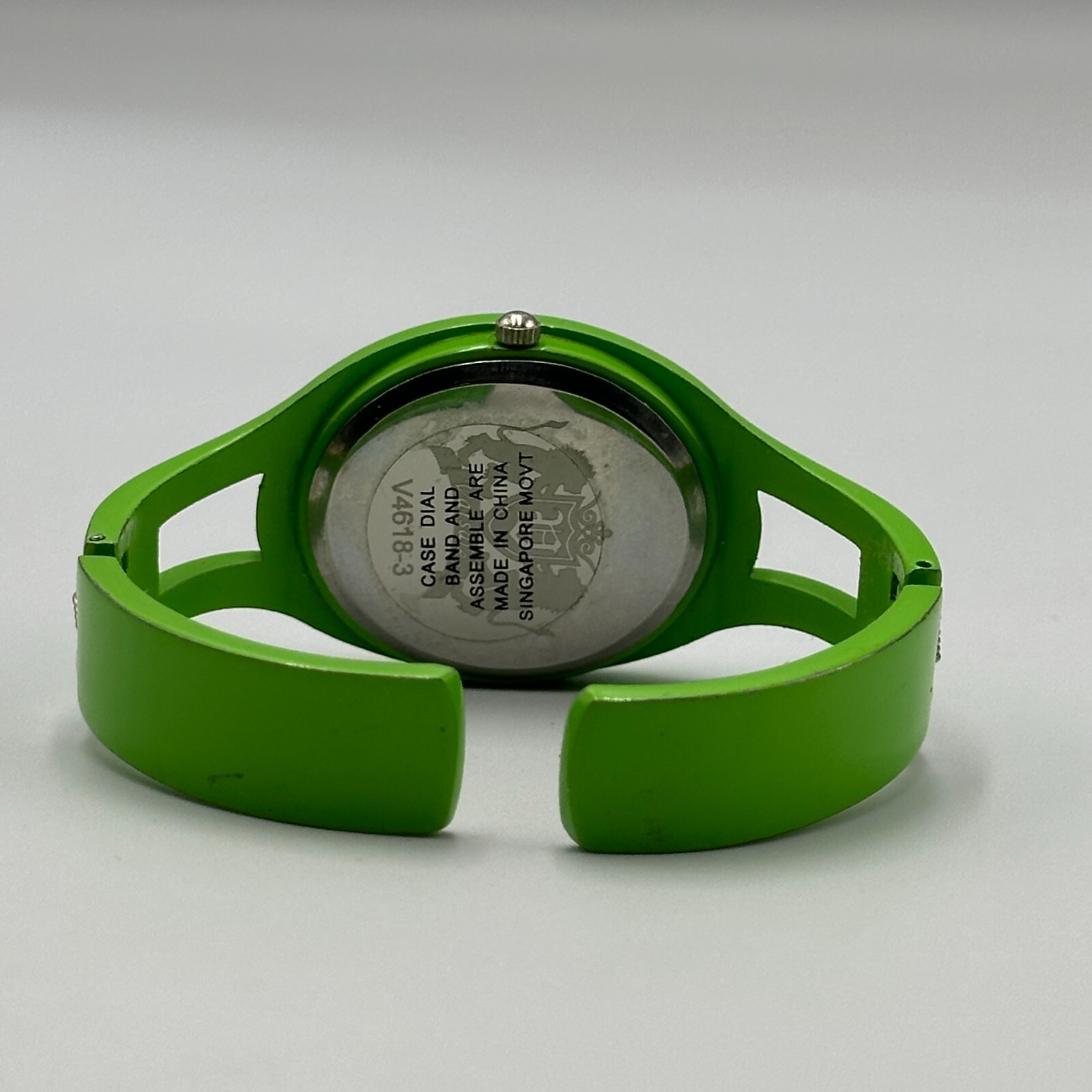 Varsales Watch Women Green White Dial Rhinestone Accents Cuff Band New Battery