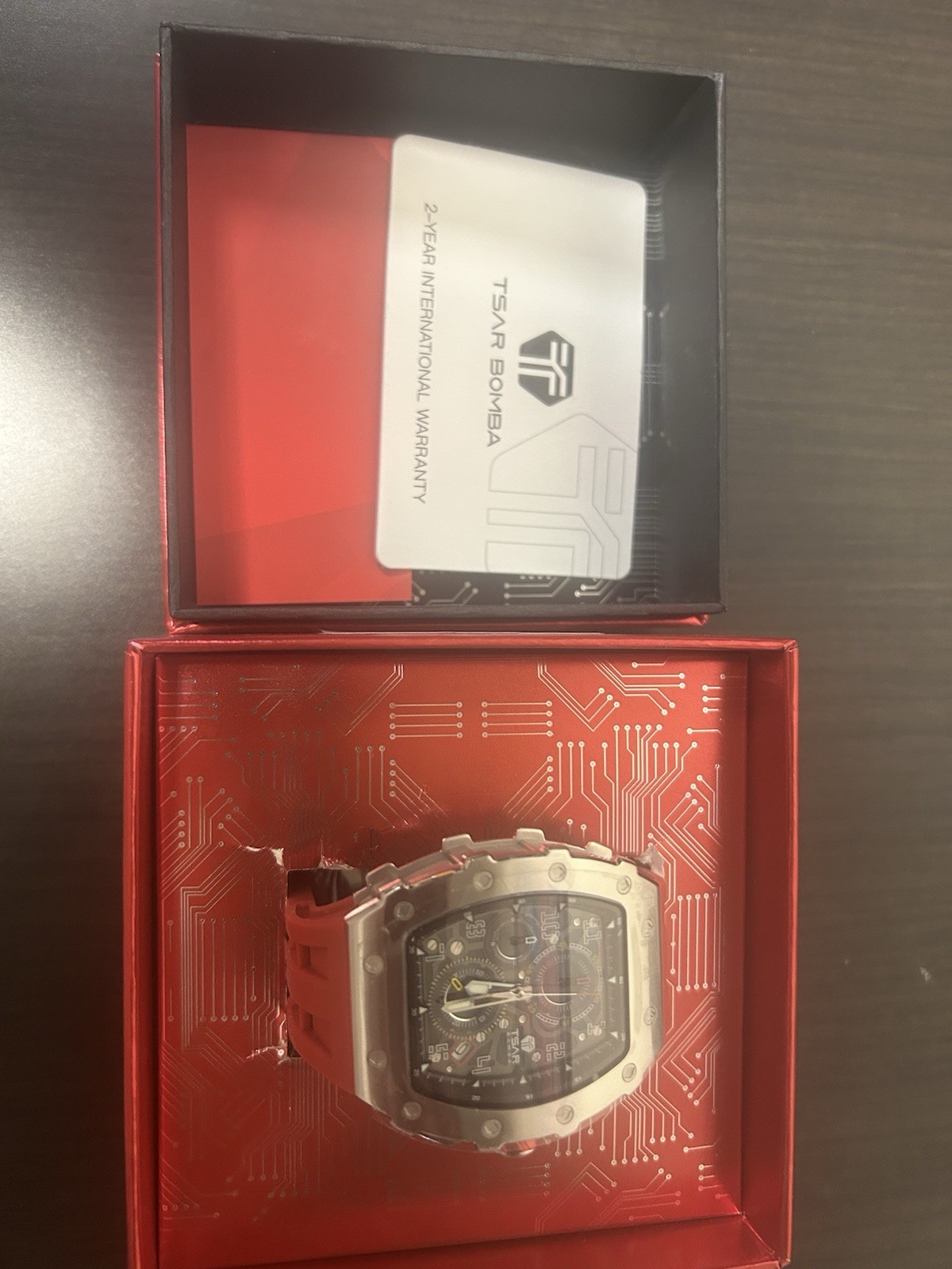 Tsar Bomba TB8204Q-33 Elemental Calendar Version Quartz Silver Red
