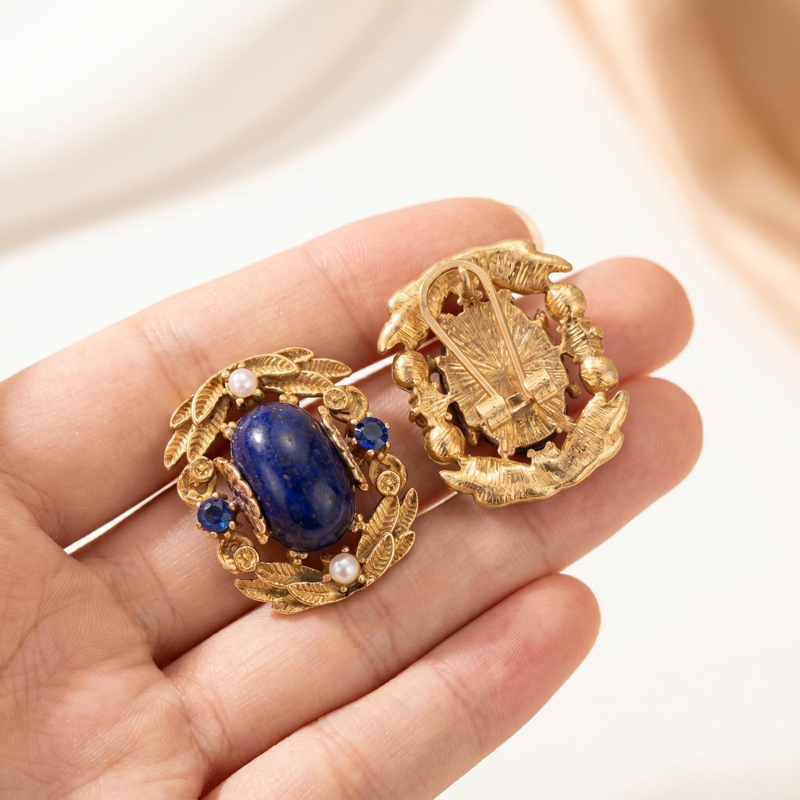 Vintage Antique Gold Blue Oval Stone Stud Earrings Leaf Filigree Pearl Crystal