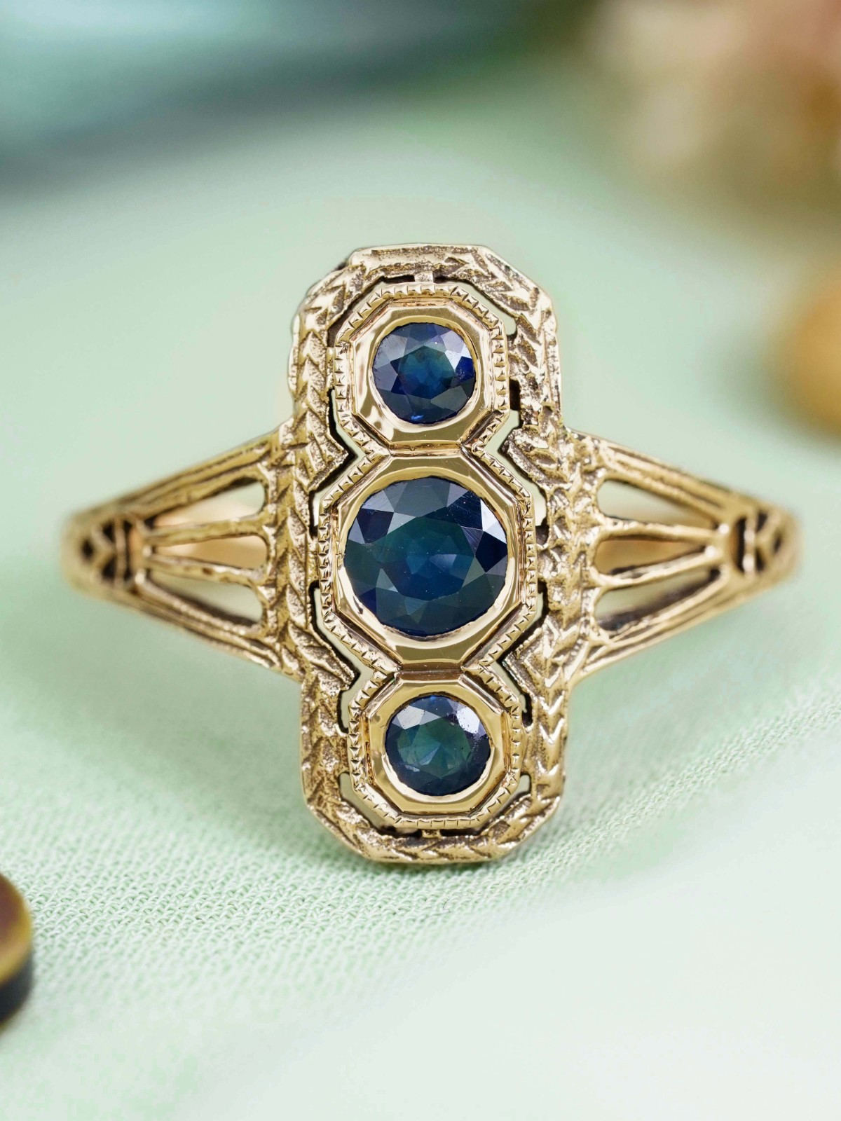 14K Yellow Gold Blue Sapphire Vintage Style Filigree Three Stone Ring
