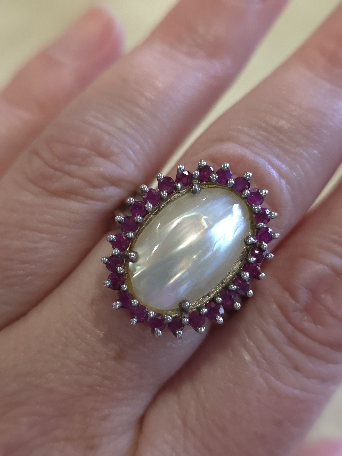 Sterling Silver Ring Dome Mother Of Pearl Mop Halo Burgundy Red Stones