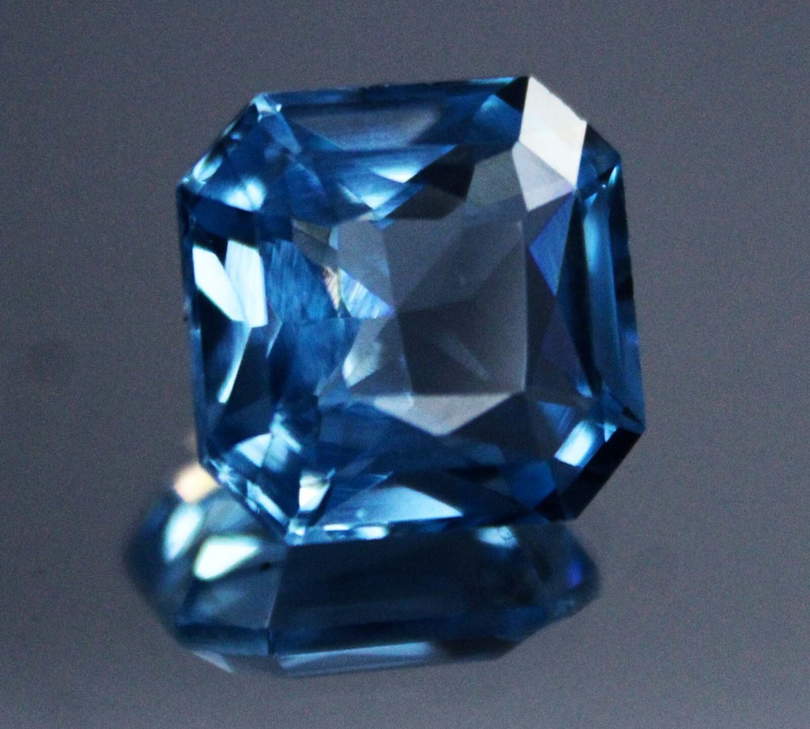 9.50 Ct Natural Ocean Blue Aquamarine CERTIFIED Square Shape Loose Gemstone A++