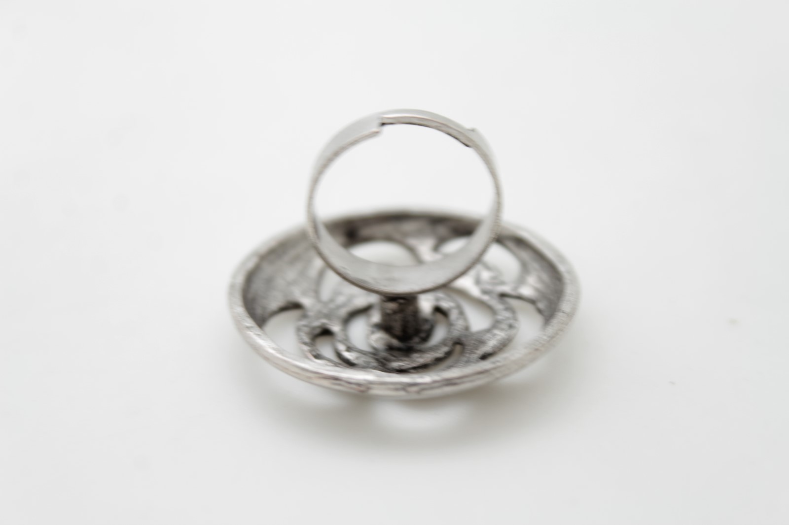Women Silver Metal Ring Fashion Jewelry Flower Round Floral Casual Work Day Wear