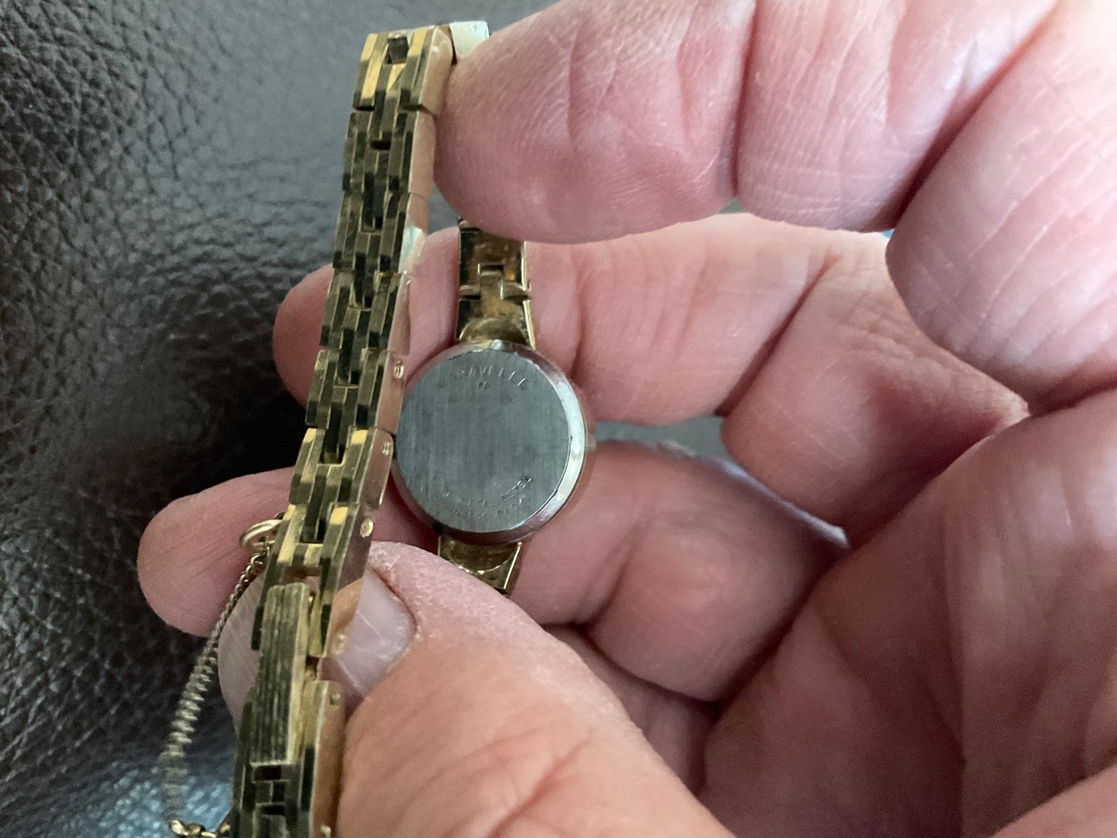 Bulova Caravelle womens wind up watch from 1980 fit to 6 1/4 in wrist runs good