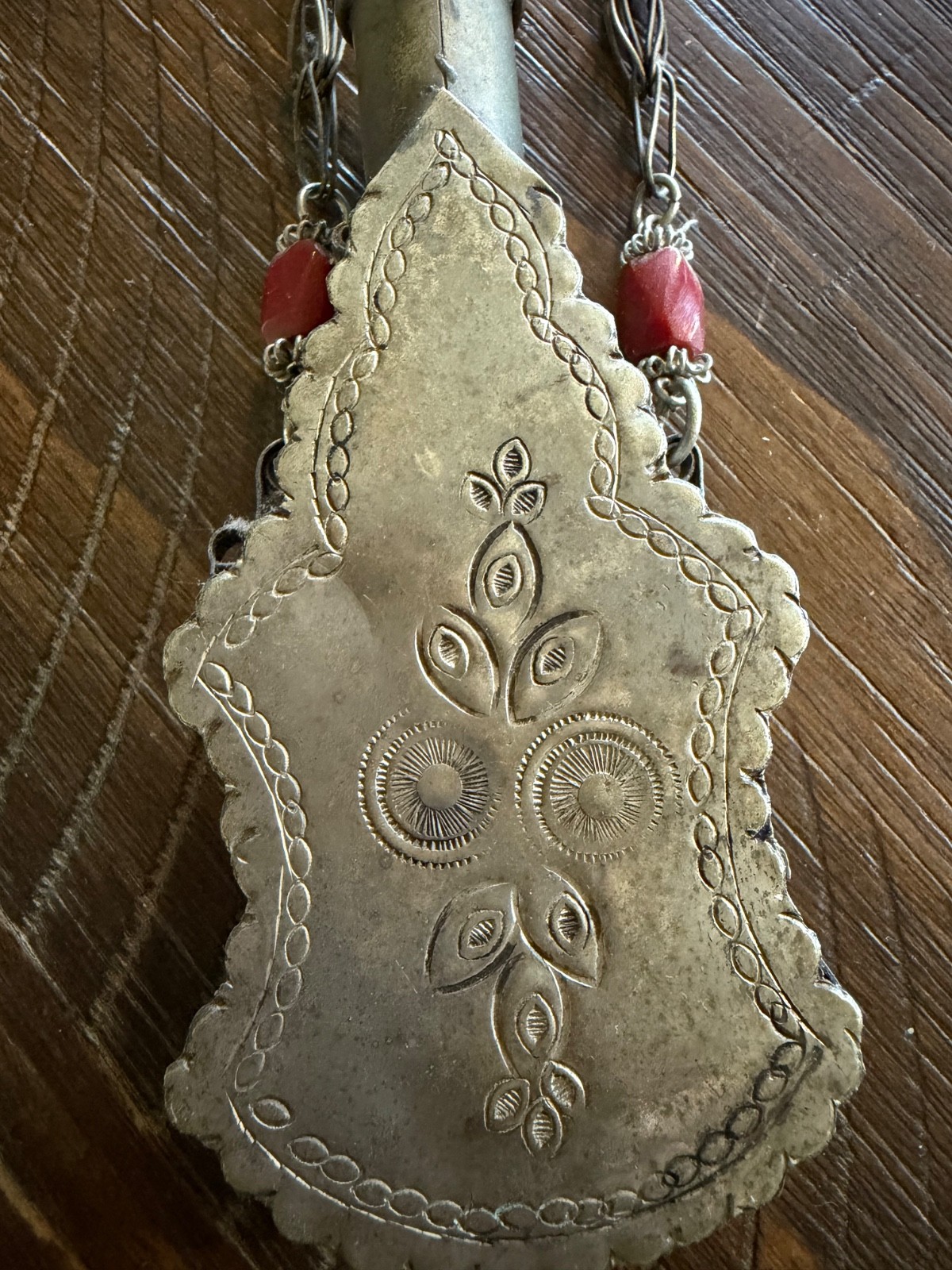 ANTIQUE BEDOUIN LARGE SILVER TONE KOHL FLASK NECKLACE