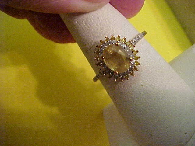Size 10 Madagascar Yellow Sapphire, Yellow and white diamond (IR) 0.45 cts.