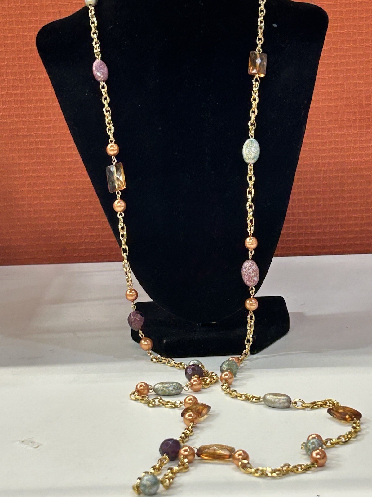 Beautiful vintage art glass layering necklace