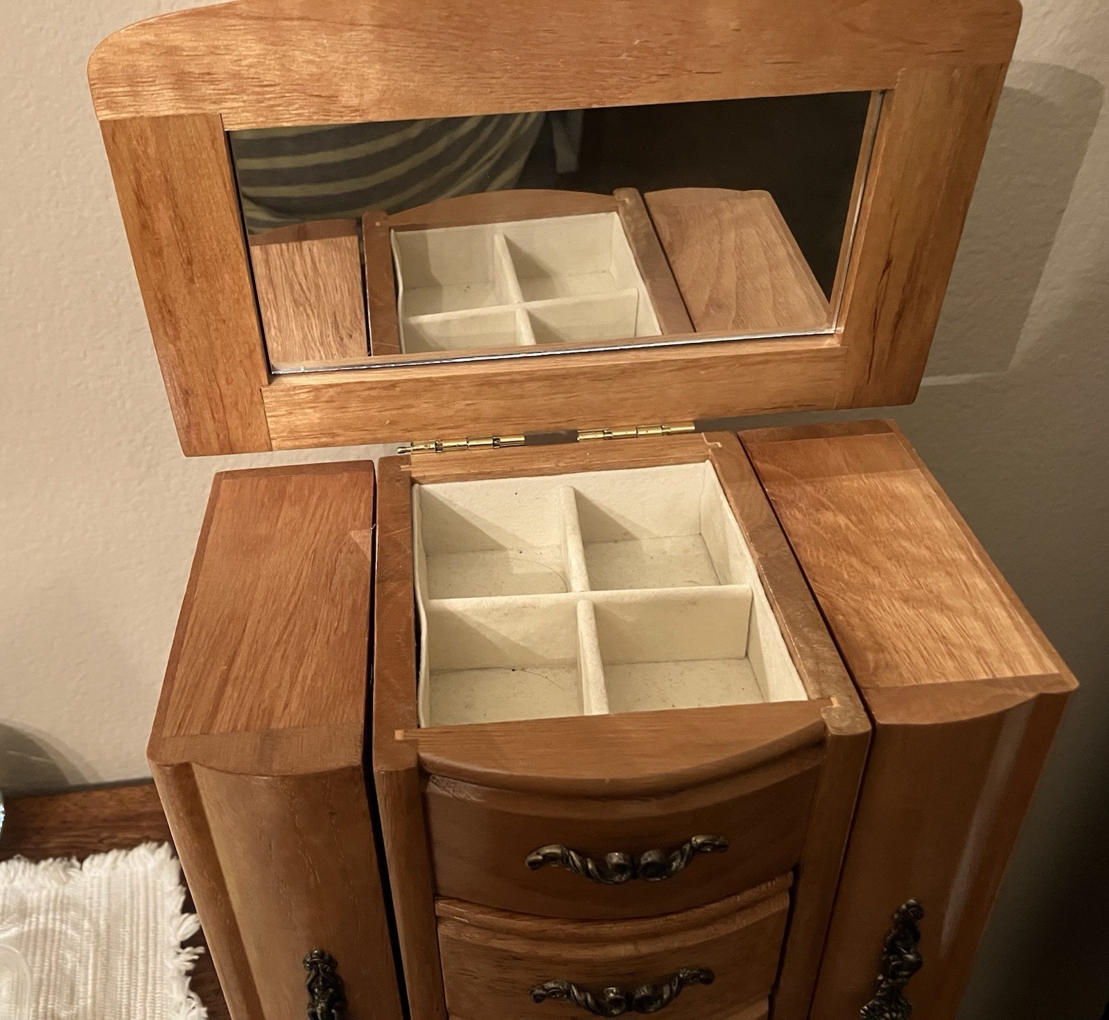 Vintage Oak Table Top Mele Style Jewelry Box Mirror, 3 Drawers EUC Rare Version!