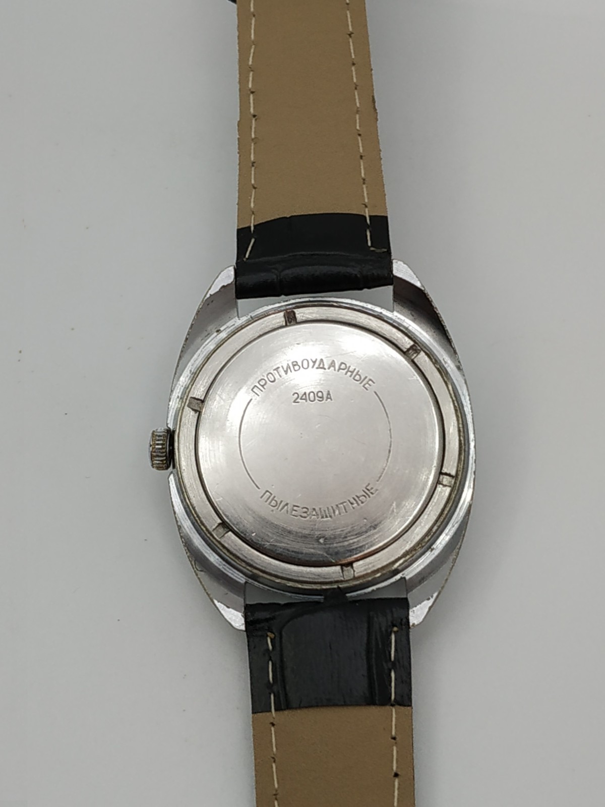 Retro Men’s Dress Watch Wostok Vintage USSR Mechanical Vostok 2409A Soviet ⭐