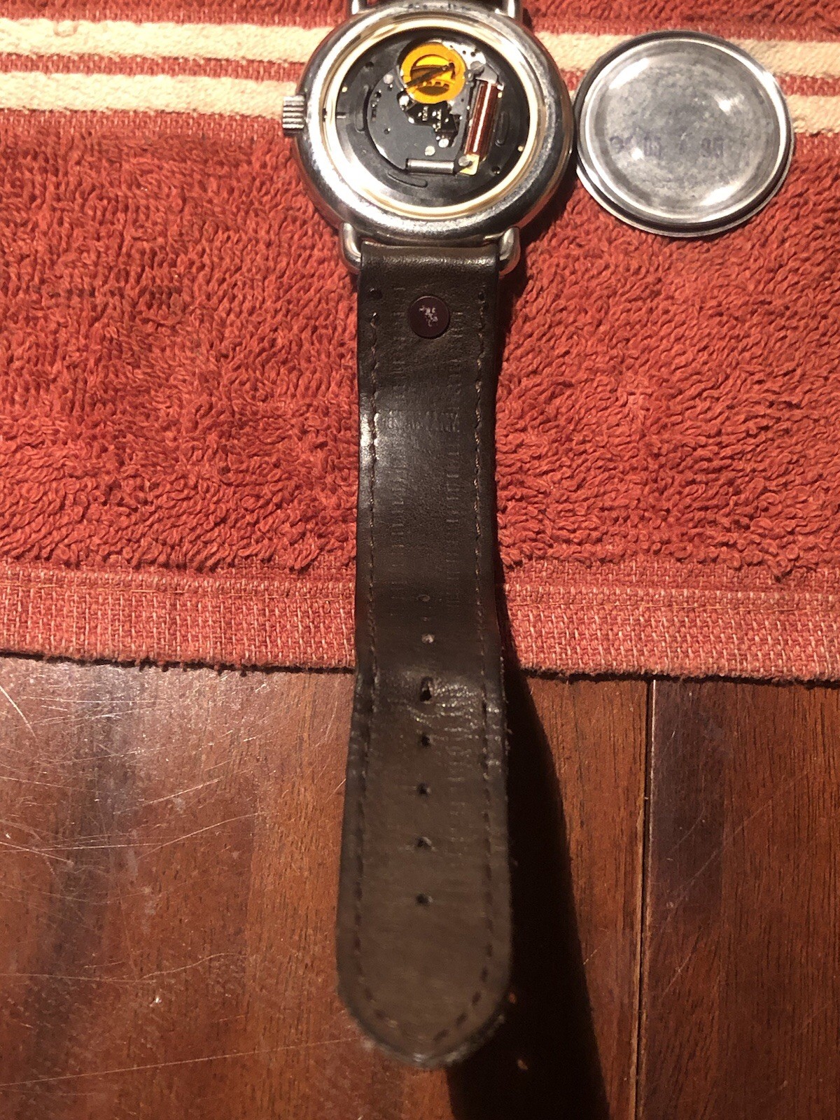 1995 Men’s Victorinox Swiss Army Calvary Watch Org Box & Papers Red Rivet LOOK