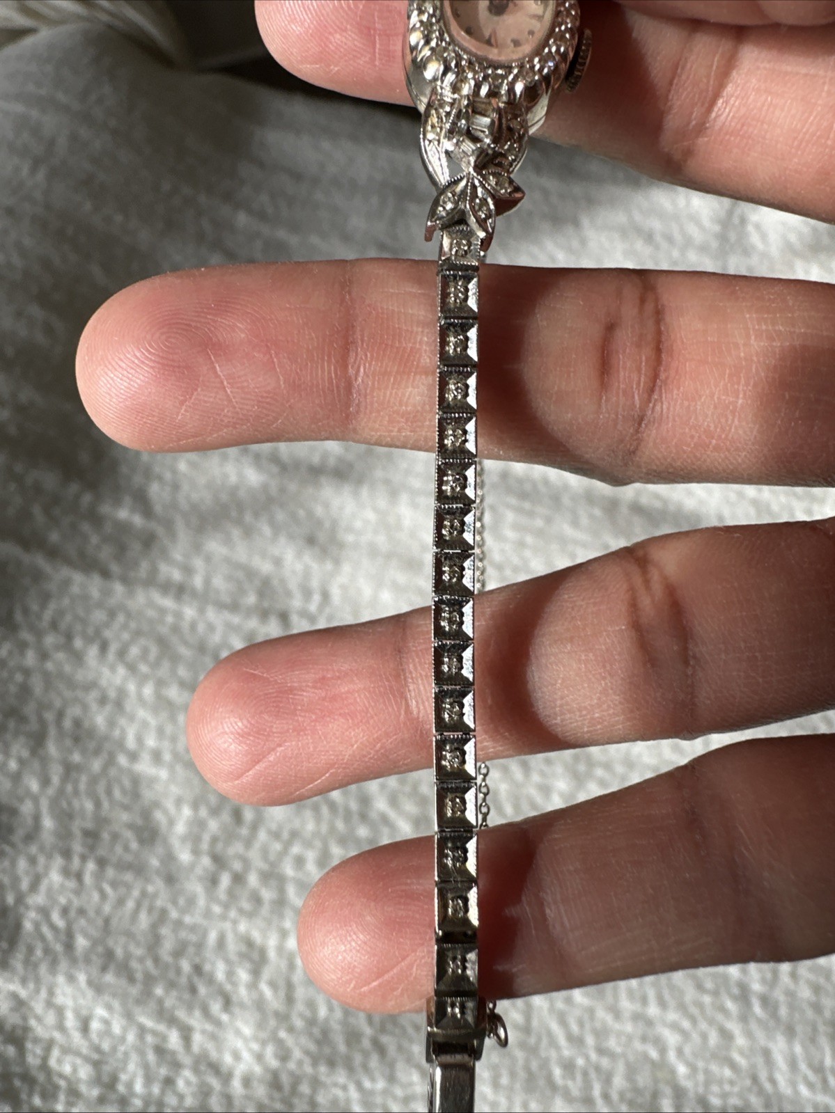 Ladies Vintage Hamilton 757 14k Solid White Gold & Diamond 22 Jewel Watch- Runs!