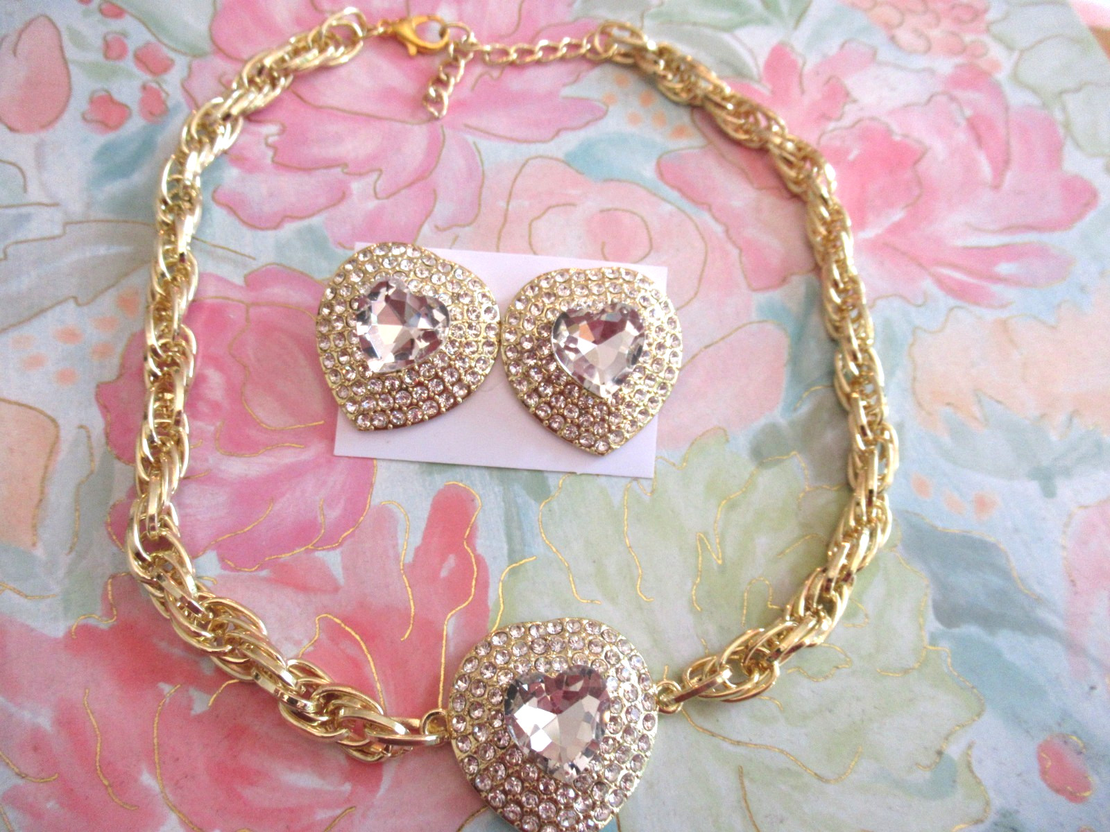 LOVELY THICK STRAND CRYSTAL HEART SHAPE CHOKER NECKLACE & EARRINGS SET NEW