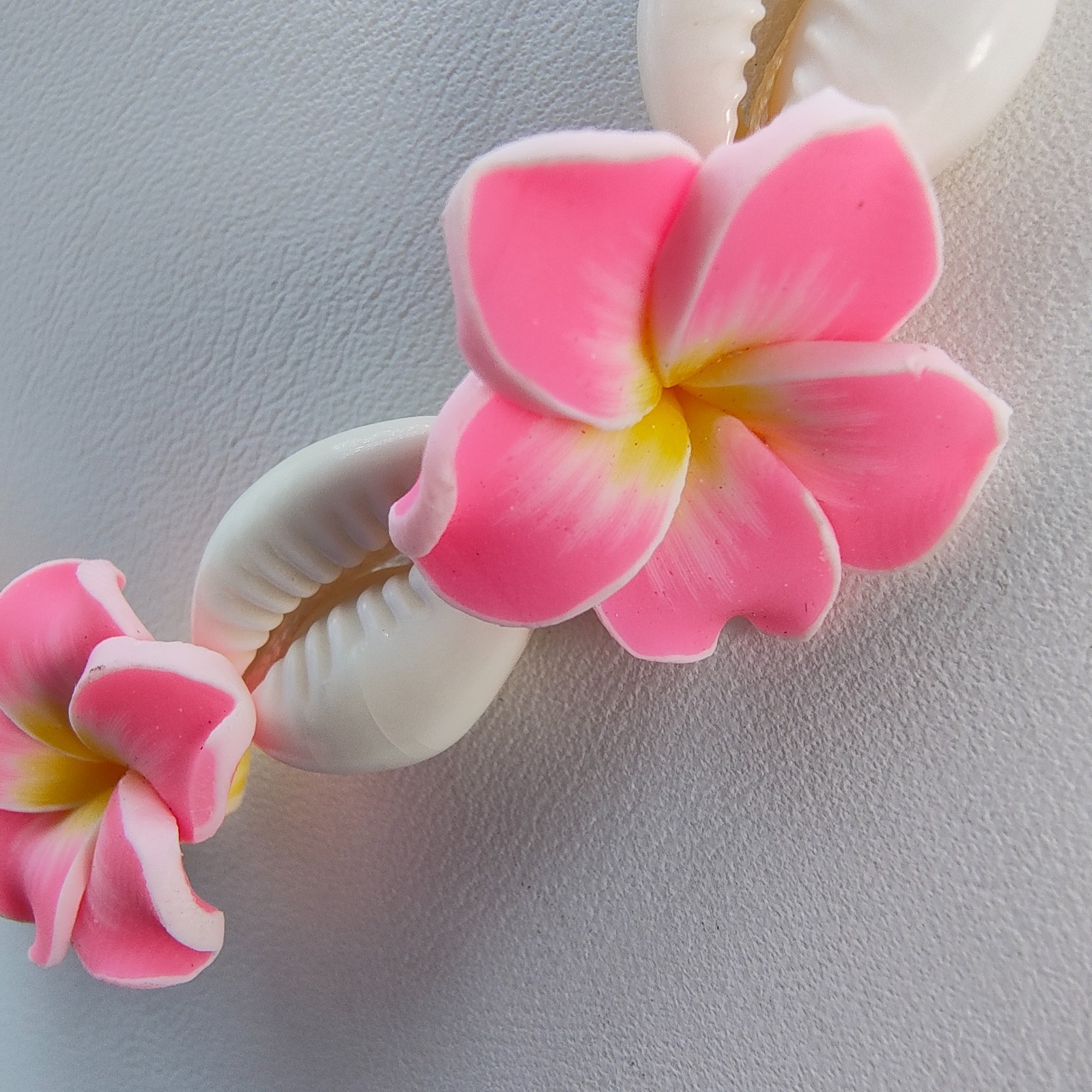 Cowrie Shell Plumeria Pink Flower Choker Necklace Adjustable Hawaiian Beach Boho