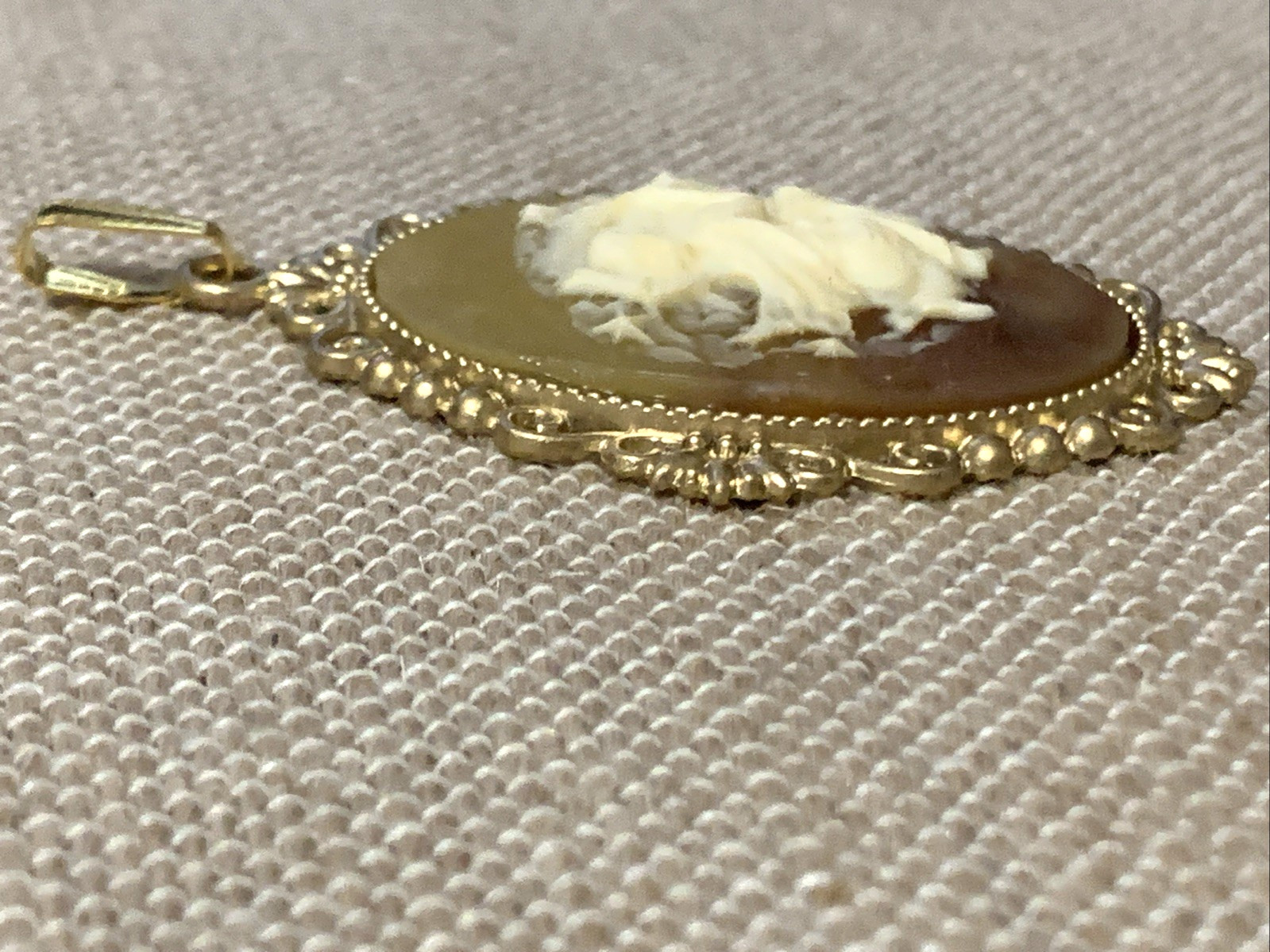 NEW ITEM*(LAST ONE) LARGE-EXQUISITE VINTAGE ZODIAC PENDANT-*SAGITTARIUS*-carn. g