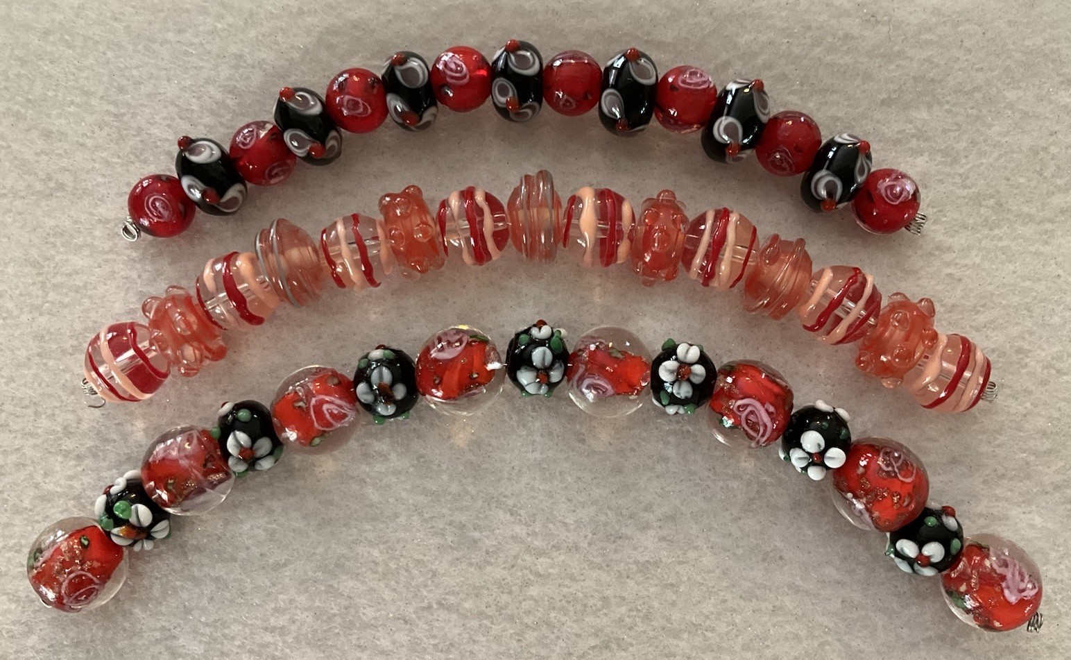 New 3 Strands LampWork Glass Bead Lot/Red & Black 10-14mm