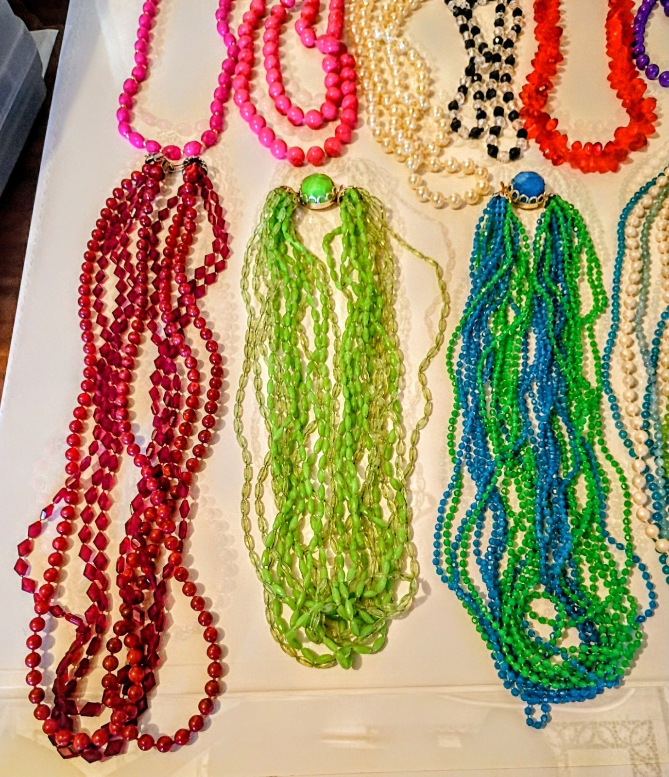 Cool Vintage 1960s/1970s Acrylic/Plastic Necklaces Lot of 12