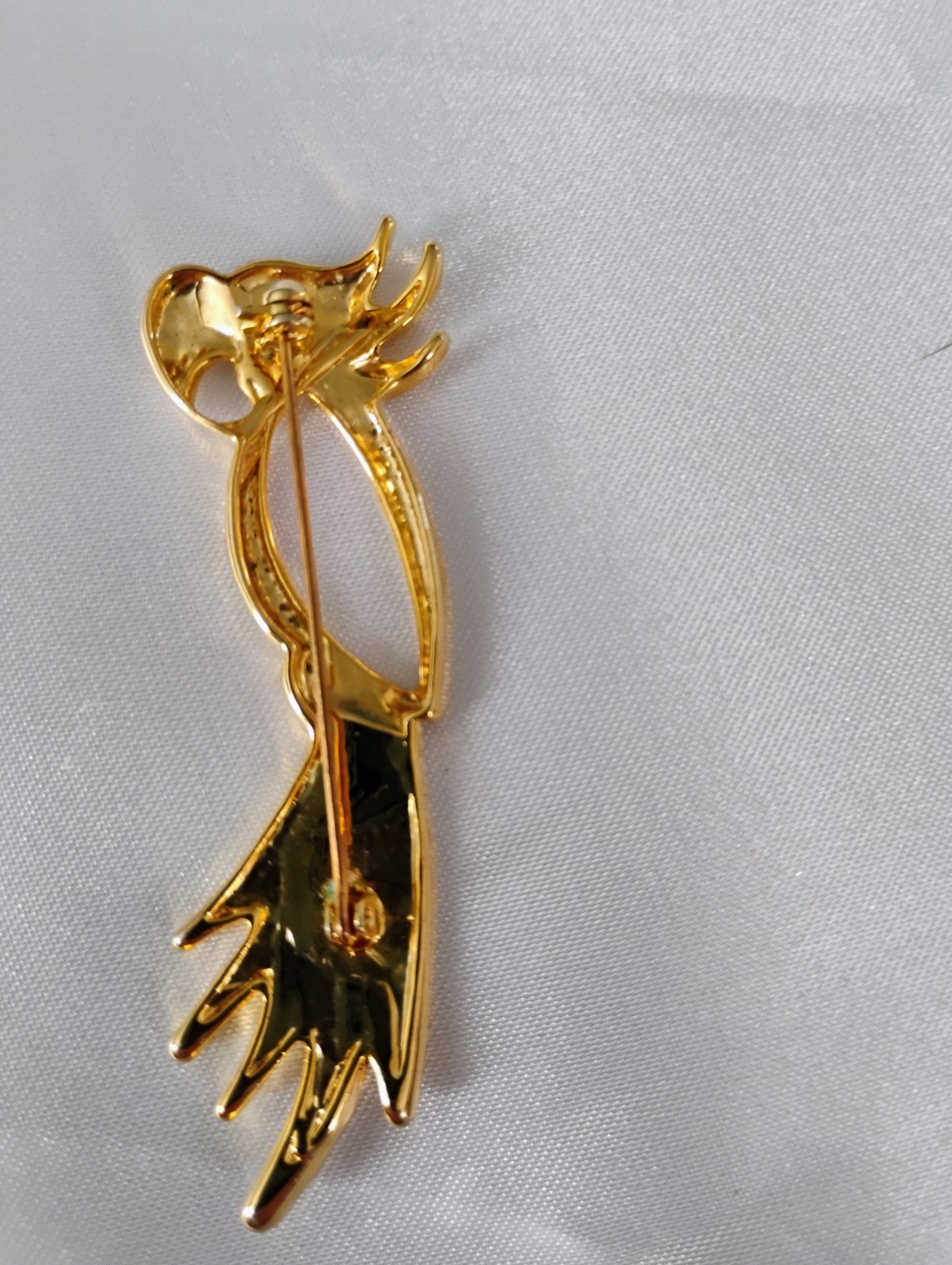 Parrot Exotic Bird Brooch Pin Gold Tone Multi Color Enamel Rhinestone Eye 2.75”