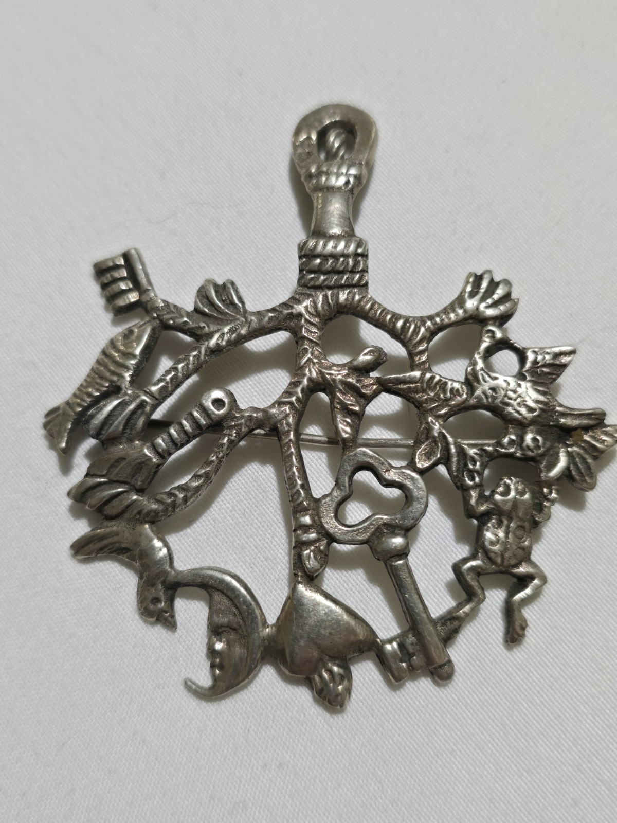 ANTIQUE PERUZZI FLORENCE ITALY 800 SILVER CIMARUTA PENDANT PIN STREGA AMULET