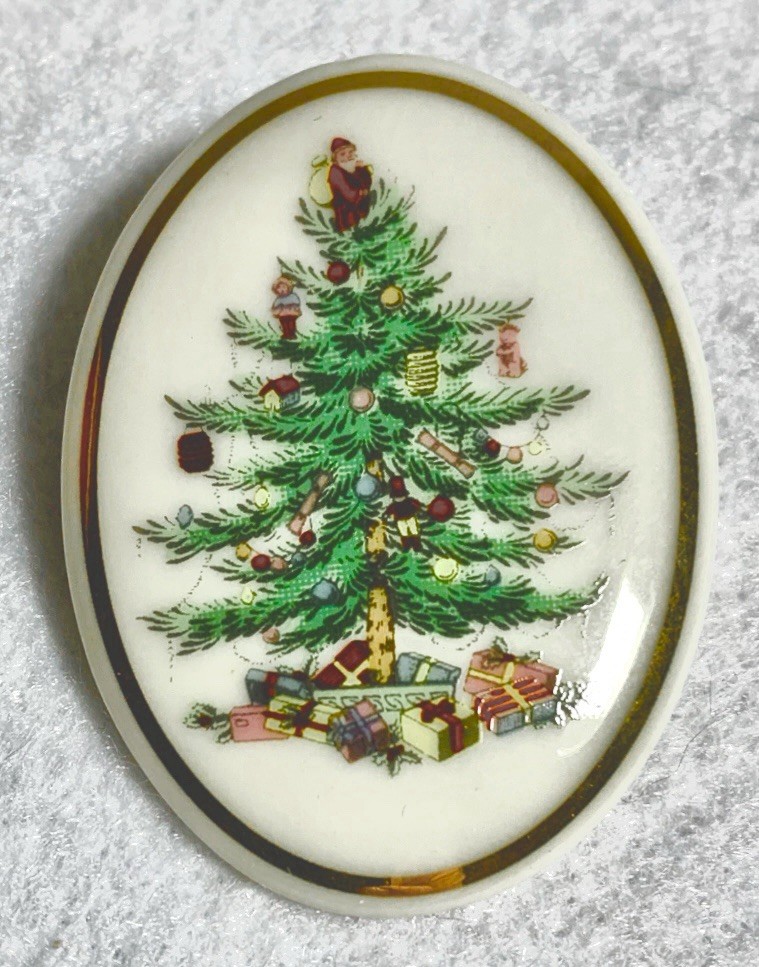 Spode Christmas Tree Brooch Holiday Cheers Pin Porcelain Oval Gold Trim Signed