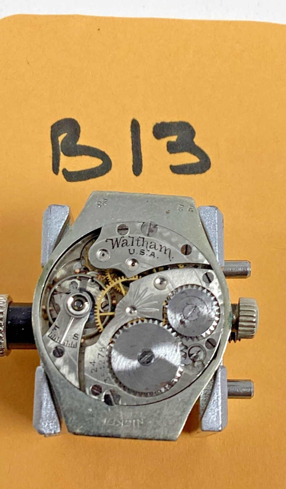 Vintage 1923 Lady Waltham 10L 15 Jewel Movement Runs Spare Part Repair READ