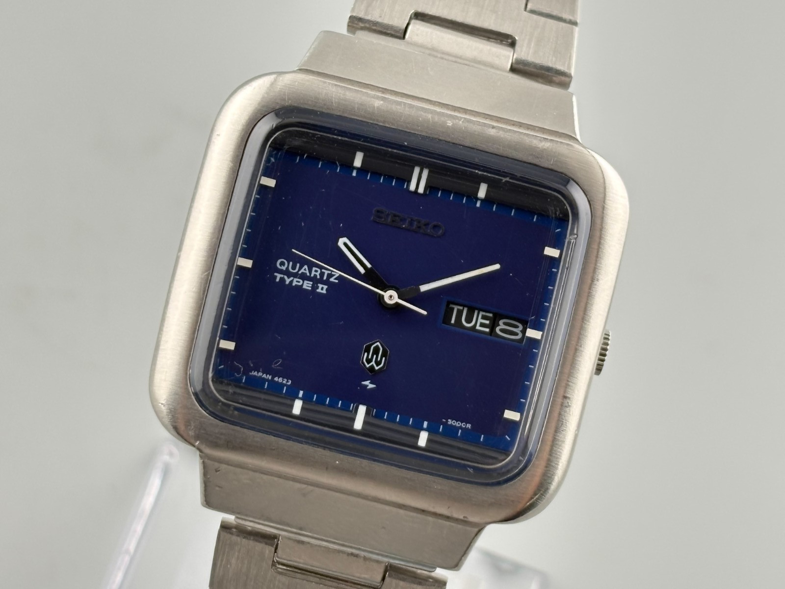 Vintage 1976 SEIKO TYPE II 4623-5000 Quartz Day/Date Blue Square Watch