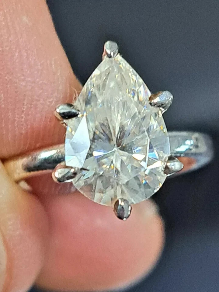 Certified Natural 2.00 ct White Diamond 14K White Gold Engagement Ring for Love