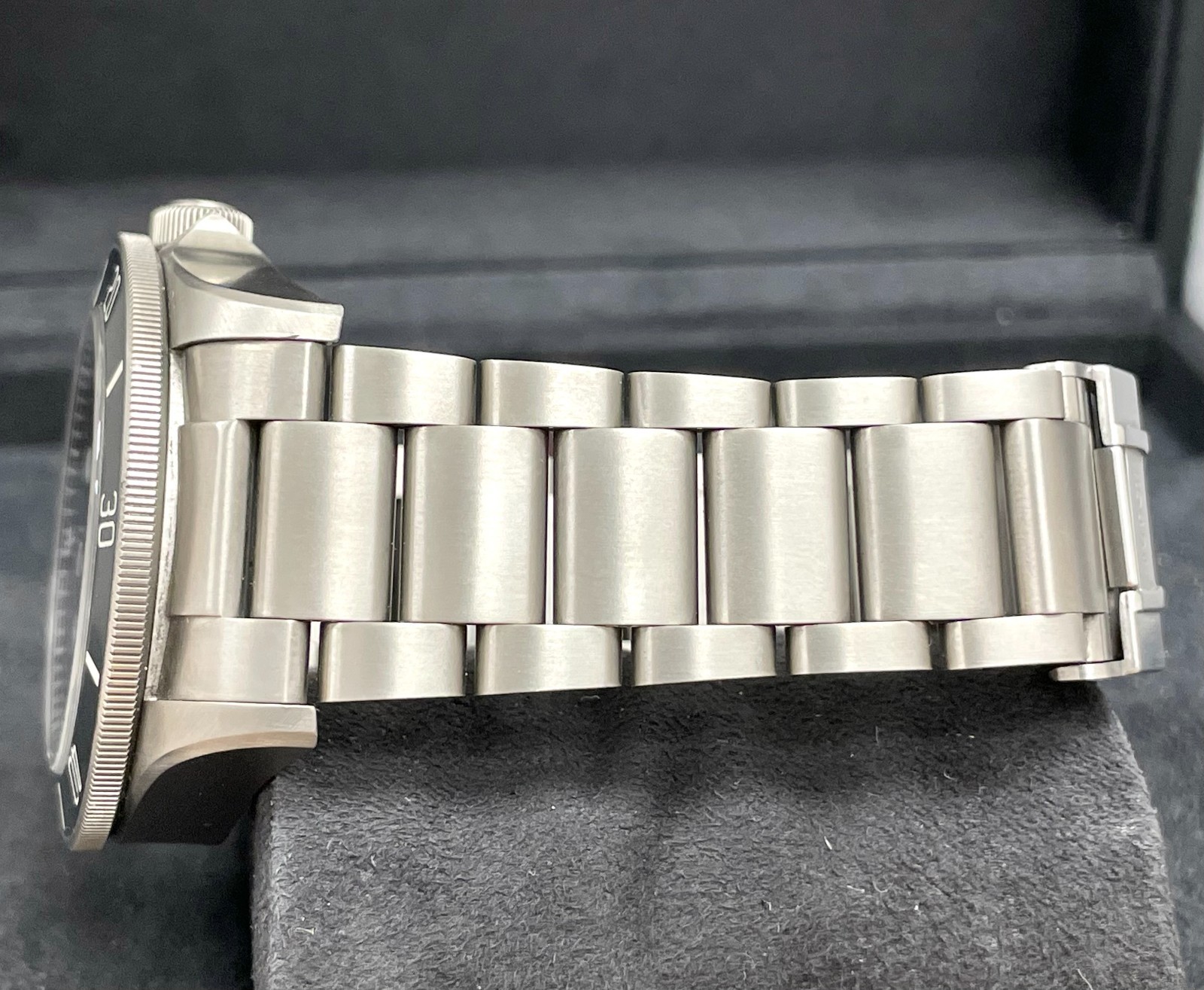 TUDOR PELAGOS BLACK DIAL M25600TN TITANIUM SPORTS WATCH WITH BOX 42MM