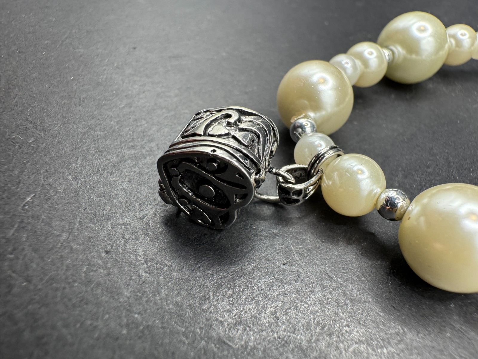 ALEXA’S ANGELS Heart Prayer Box Locket Charm Faux Pearl Beads Bracelet Sz 7.5