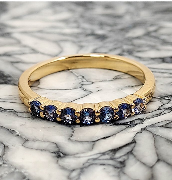 Benitoite Ring, 18K Yellow Gold, #brk651