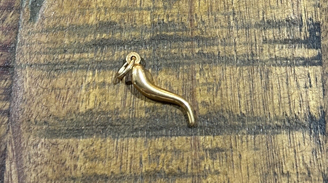 Vintage 18ct Gold Cornicello Pendant Charm