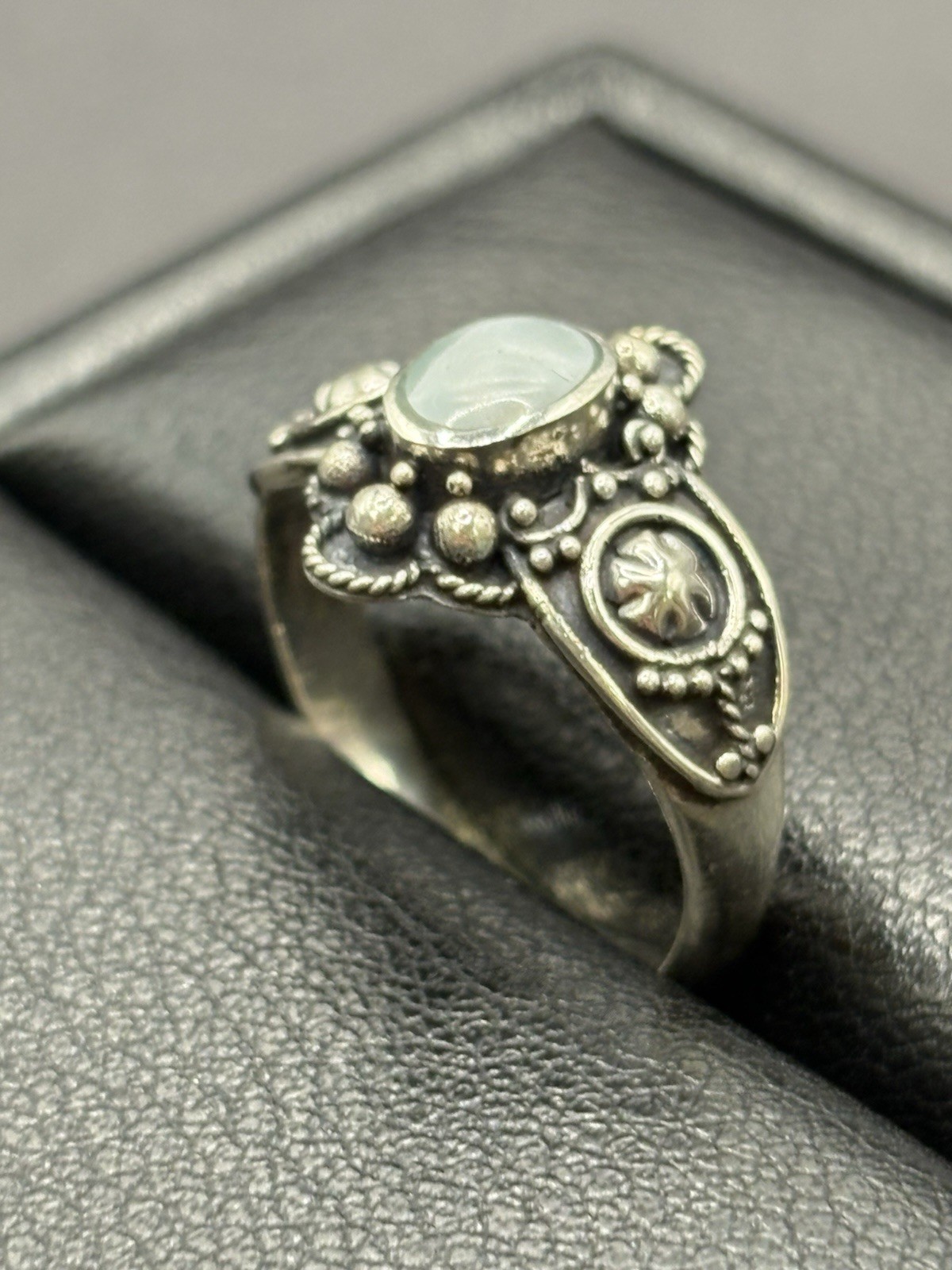 New Condition Sterling Silver Larimar Ring Size 7 G6