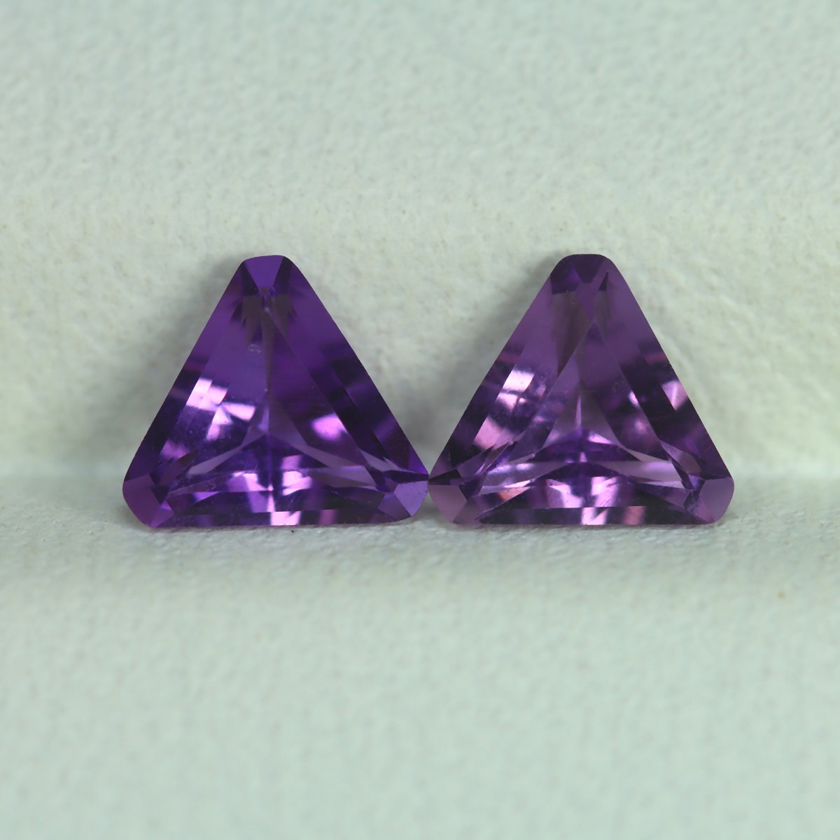 0.68 Cts_Bolivia Mine_Fancy Pair_100 % Natural Purple Amethyst