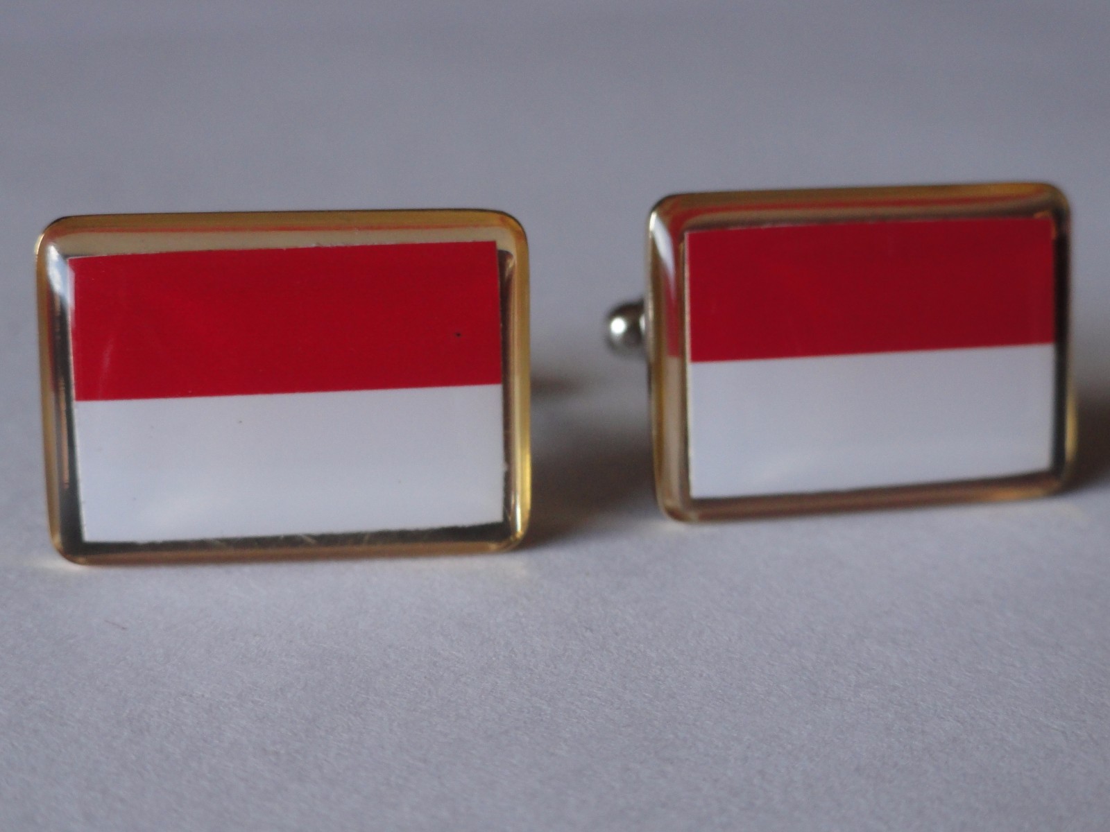 Indonesia Flag Cufflinks–Indonesian East Asian Borneo Southeast Asia Jakarta
