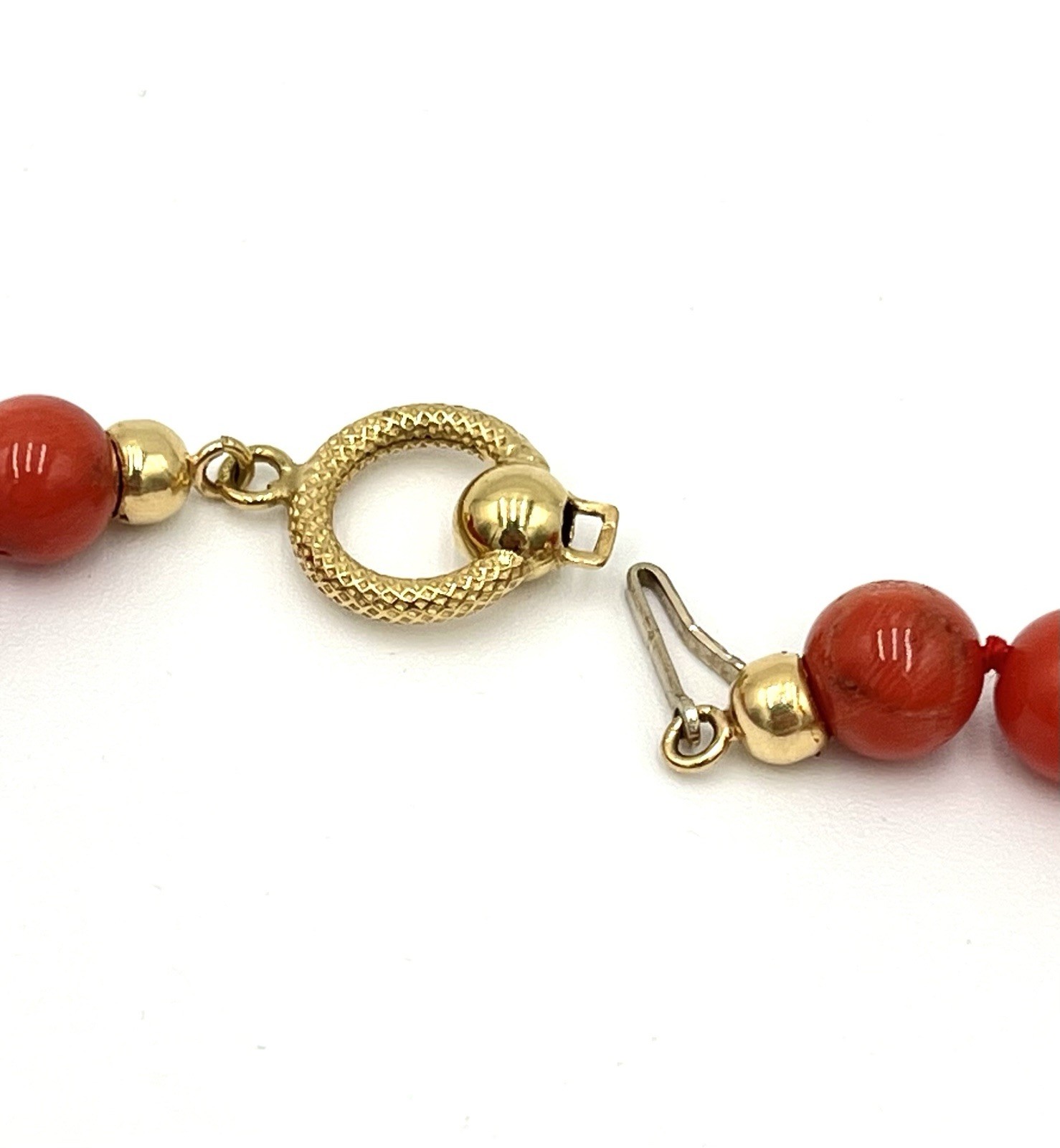 Natural Mediterranean Red Coral Necklace 63cm Balls 7-11mm 18kt Gold Knot