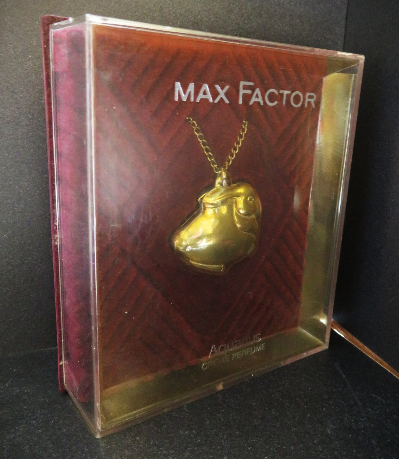Vintage Max Factor Aquarius Bunny Rabbit Solid Creme Perfume Necklace NIB locket